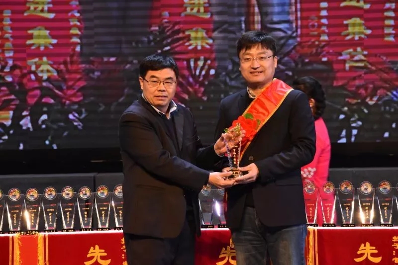 德信体育艾普喷涂机器人