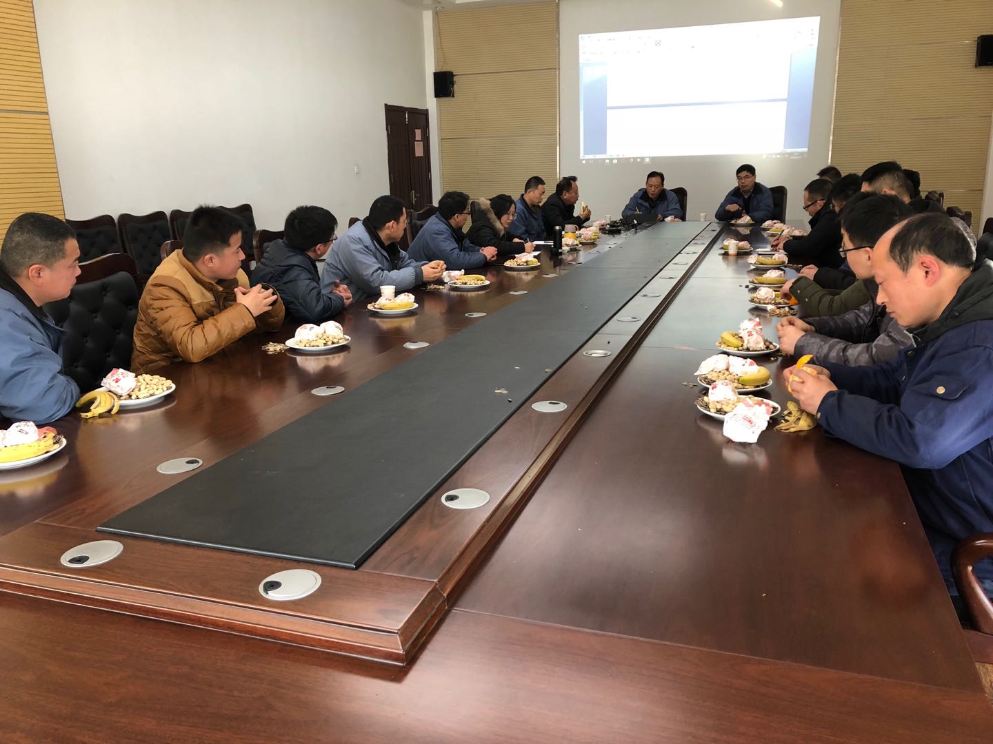 德信体育艾普喷涂机器人